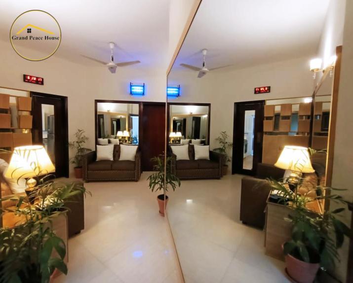 Grand Peace House II Bed & Breakfast Islamabad Exterior foto