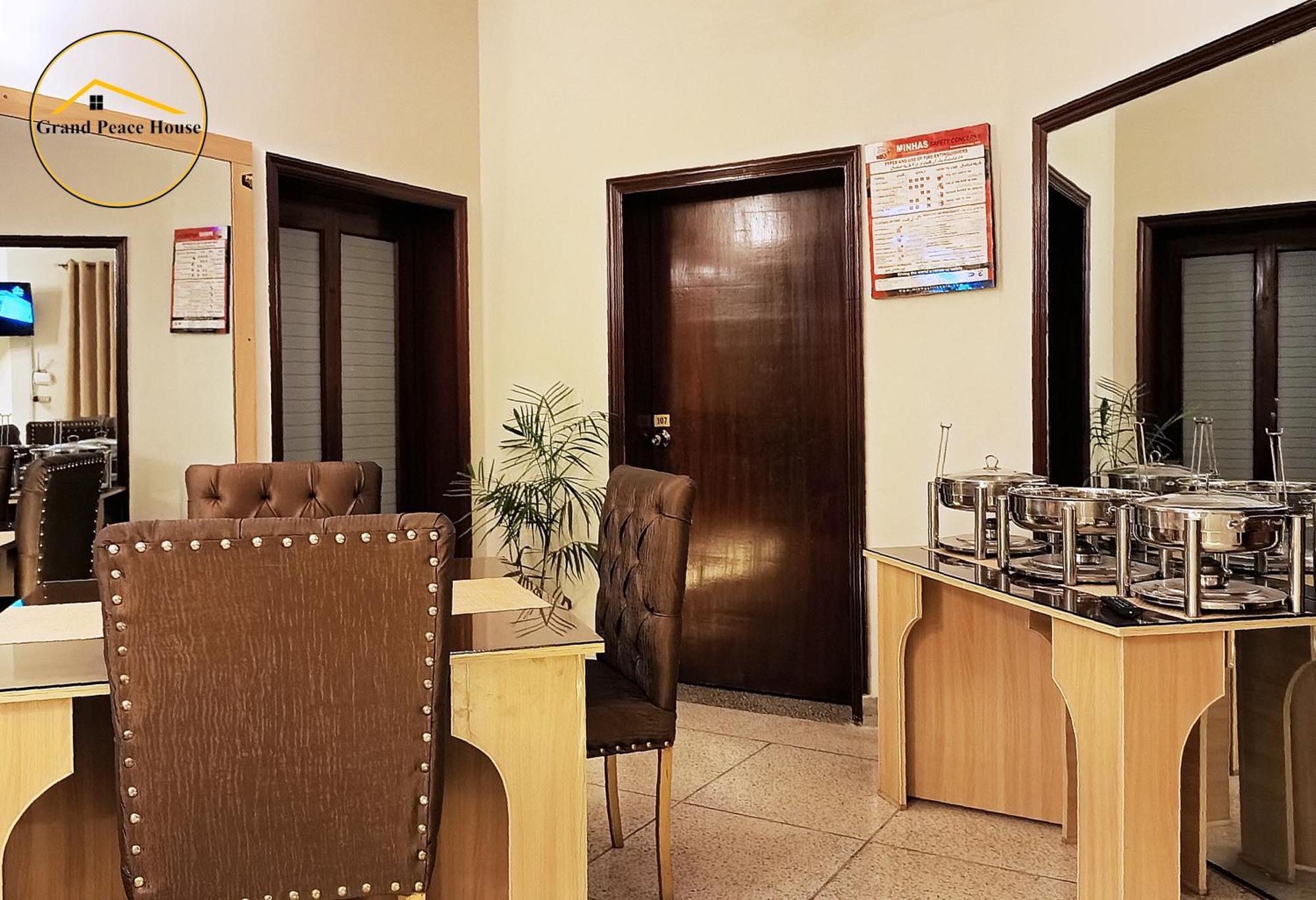 Grand Peace House II Bed & Breakfast Islamabad Exterior foto